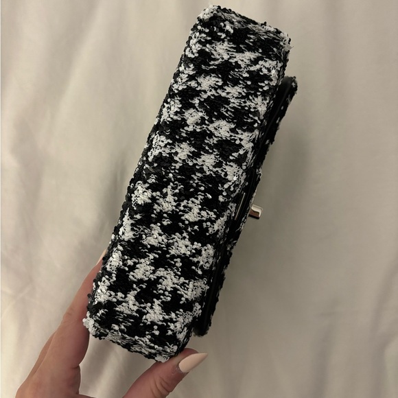 NWT 🖤 CHANEL 24A Black and White Houndstooth Sequin Mini Classic Flap Bag - Picture 11 of 16